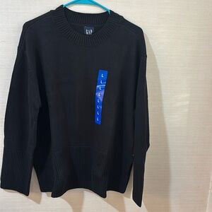 Women’s Gap sweater